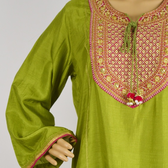 Elegant Raw Silk Kurti Featuring Exquisite Embroidery, Pakistani Women Dress - Picture 3 of 9